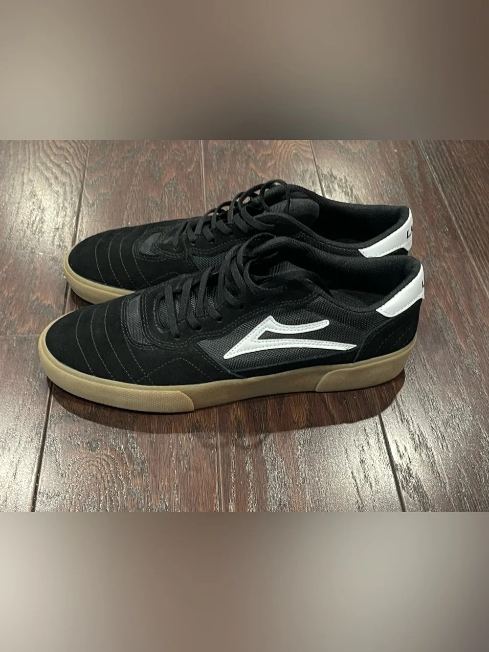 Lakai Cambridge Suede Black/Gum Sole Men Size 10